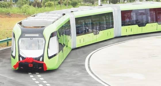 الصين تطلق أول قطار ذكي في العالم