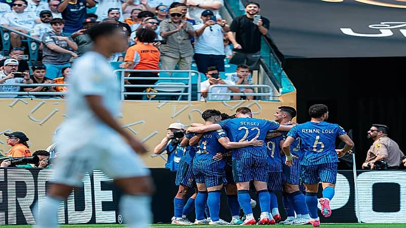 الديلي ميل: الهلال يُفاجئ ريال مدريد ويُجبره على التعادل