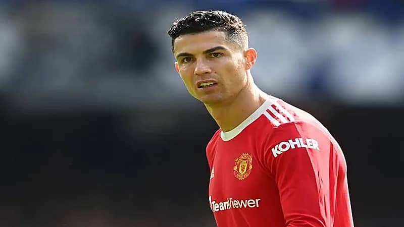 روني يطلب من مانشستر يونايتد الموافقة على رحيل رونالدو