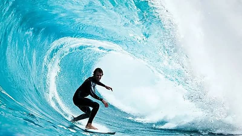 رياضة ركوب الأمواج فعّالة في علاج إصابات الدماغ