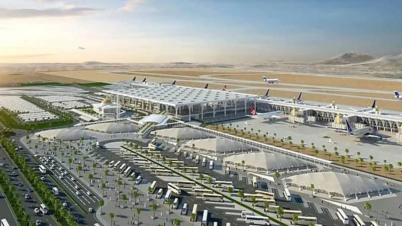 55 حركة جوية في ساعة واحدة فقط بمطار الملك عبدالعزيز بجدة.. فيديو