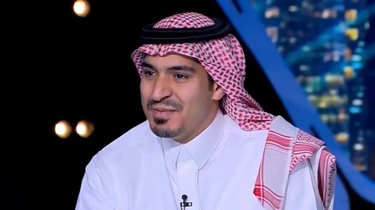 أباعود: نيفيز وافق على راتبه السابق ولم يمنح الموافقة النهائية لتجديد عقده.. فيديو