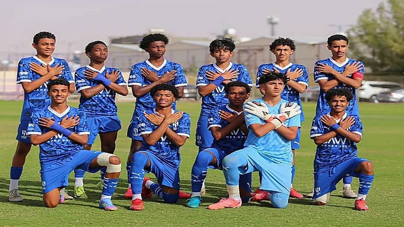 براعم الهلال يحتفلون على طريقة ولي العهد بعد الفوز على العروبة