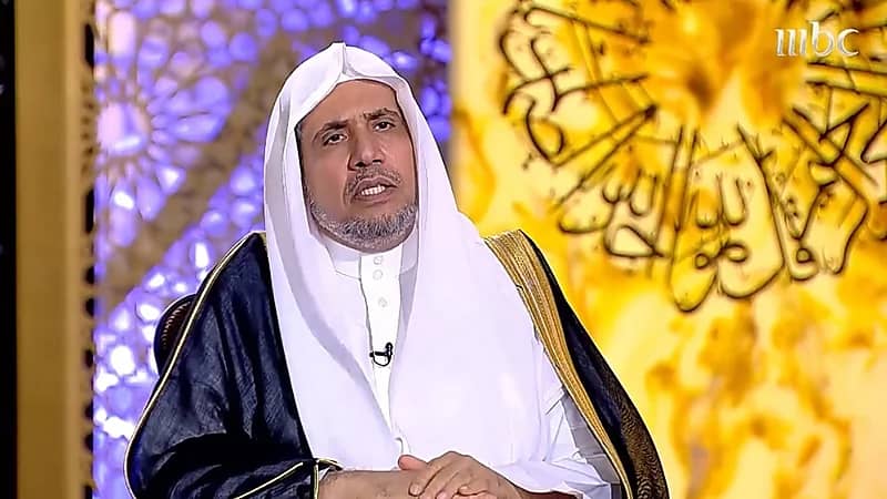 بالفيديو.. "العيسى" يوضح حكم تهنئة غير المسلمين بالكريسماس