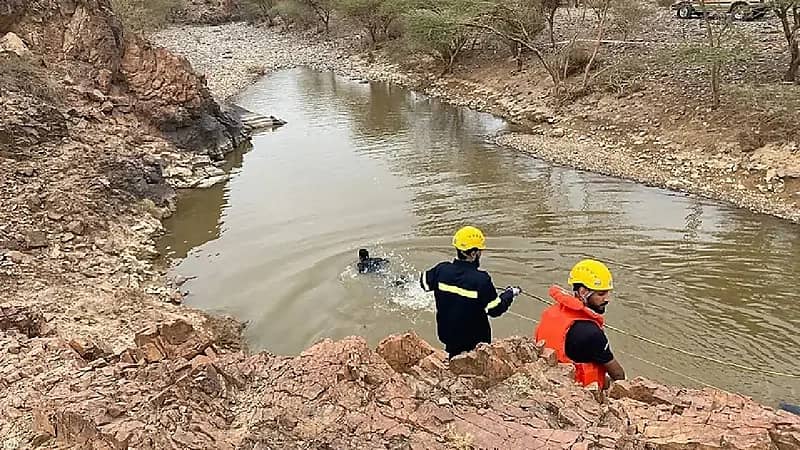 والد الطفلة المتوفاة غرقاً في وادي غرس يروي تفاصيل الحادثة