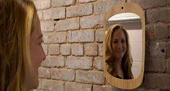 تصميم مرآة تجبر مرضى السرطان على الابتسام