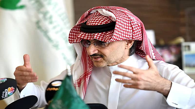 الوليد بن طلال يكشف عن أرقام مليارية حققها شباب البومب
