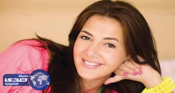 دنيا سمير غانم تؤدي فريضة الحج