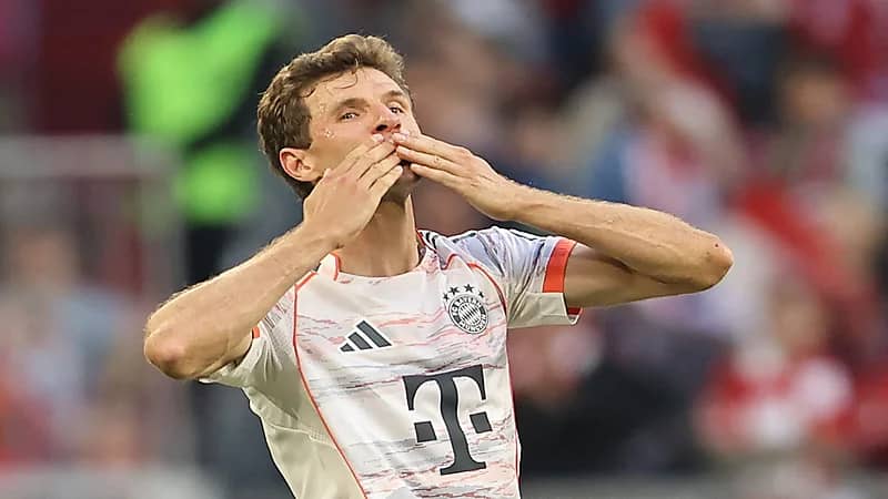 توماس مولر يتراجع عن اعتزال كرة القدم