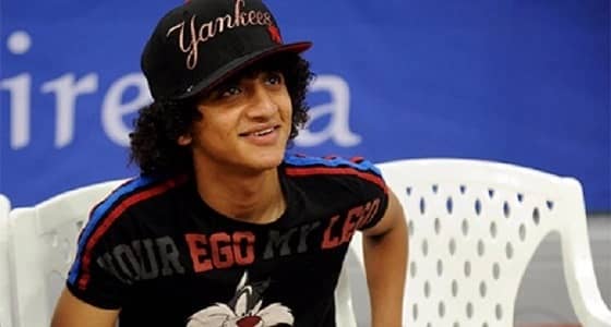 أول تعليق لـ " عموري " بعد تتويج " خربين "