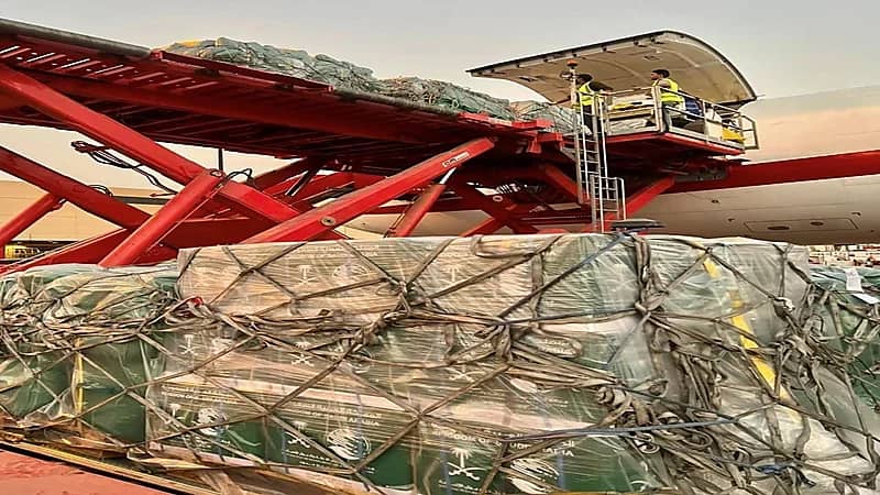 مغادرة الطائرة الإغاثية السعودية الثالثة إلى ليبيا لمساعدة المتضررين من الفيضانات