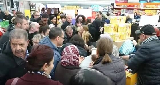 اشتباكات في محال بفرنسا من أجل " النوتيلا "