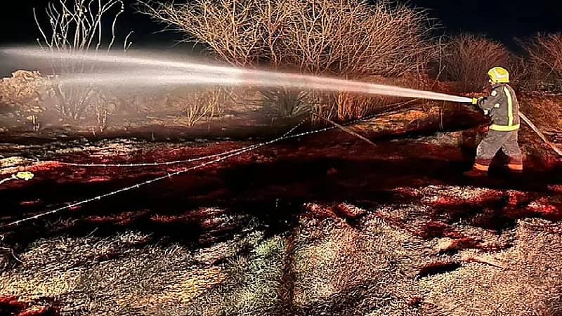 الدفاع المدني يسيطر على حريق بمحافظة المهد