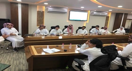 أبناء وفتيات " إنسان " وأمهاتهم الجامعيين يشاركون في تطوير لائحة خدمة المستفيدين بالجمعية