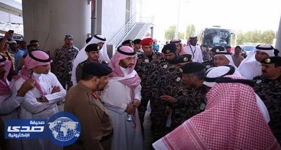 بالصور.. نائب أمير مكة يقف على جاهزية قطار المشاعر المقدسة