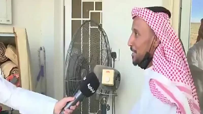 بالفيديو .. شاب يحول الأجهزة التالفة إلى مواد ذات فائدة في القصيم