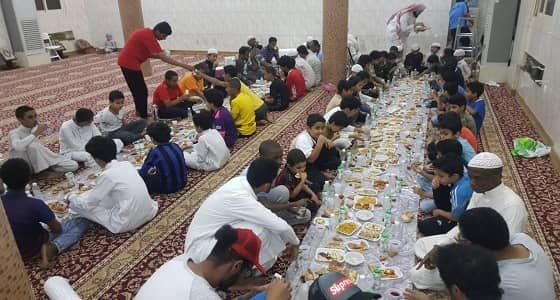 حلقات خيركم تقيم عشرات البرامج الرمضانية لطلاب الحلقات وأهالي الأحياء