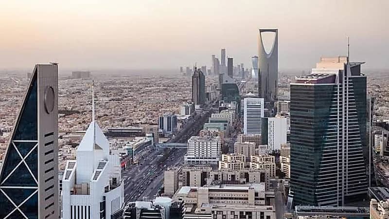 تقرير بريطاني: فرصا استثنائية في سوق العقارات التجارية بالمملكة