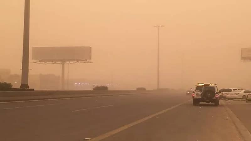 تنبيه من الرياح لمستخدمي طرق السليل ووادي الدواسر