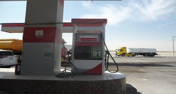 بلدية الخفجي تغلق 8 محطات وقود على الطريق الإقليمي
