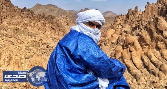 بالصور.. مواطن يكشف طبيعة «الطوارق» بعد أن عاشرهم 18 يوما