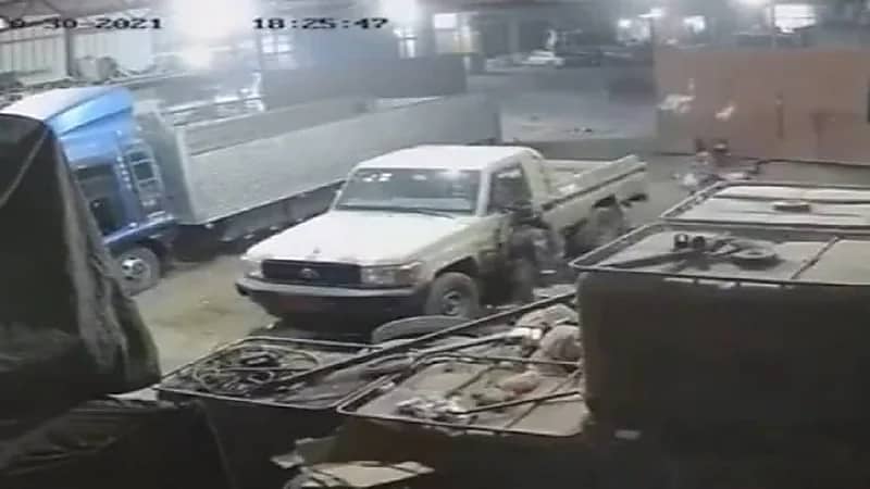 مقتل مالك ورشة صيانة على يد مسلح حوثي في اليمن 