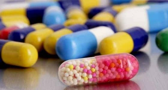 استشاري قلب: الصيادلة يستغلون جهل المرضى ويخدعونهم لتصريف المكملات الغذائية