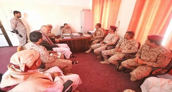 " المقدشي " يوجه بسرعه صرف المرتبات وإعطاء الأولوية للمرابطين في الجبهات