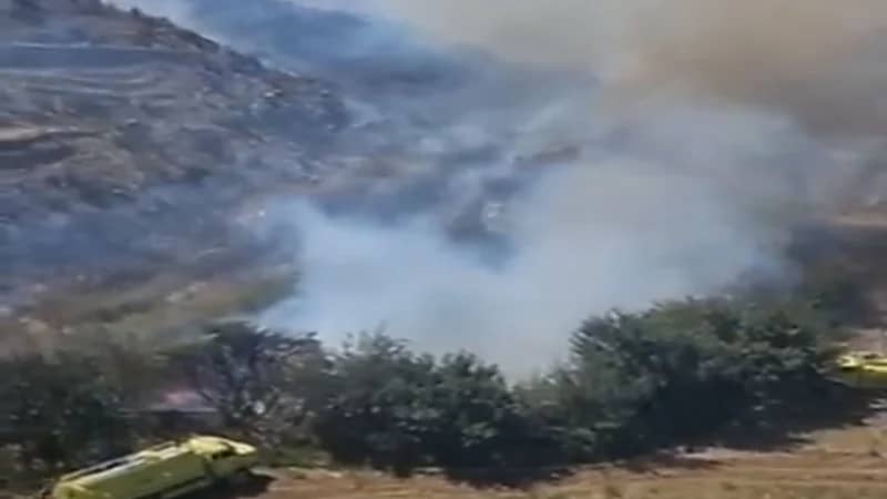 بالفيديو والصور.. حريق في جبال العثربان والدفاع المدني يباشر
