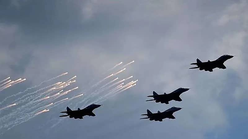 قصف أمريكي على فصائل مسلحة مدعومة من إيران في العراق وسوريا