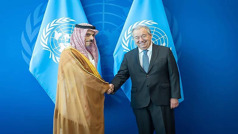 وزير الخارجية  يلتقي غوتيريش لمناقشة تعزيز التعاون الدولي