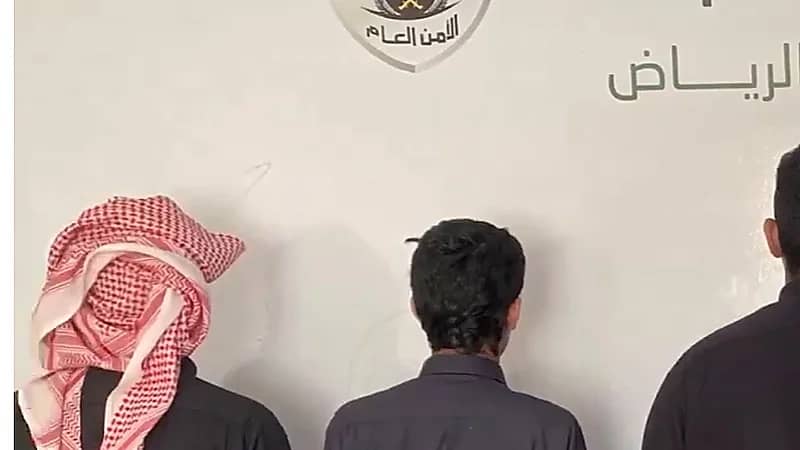 القبض على 6 أشخاص ظهروا بمحتوى مرئي في مشاجرة جماعية .. فيديو