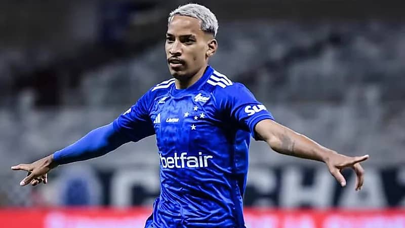 بالميراس يسعى للتعاقد مع ماتيوس بيريرا