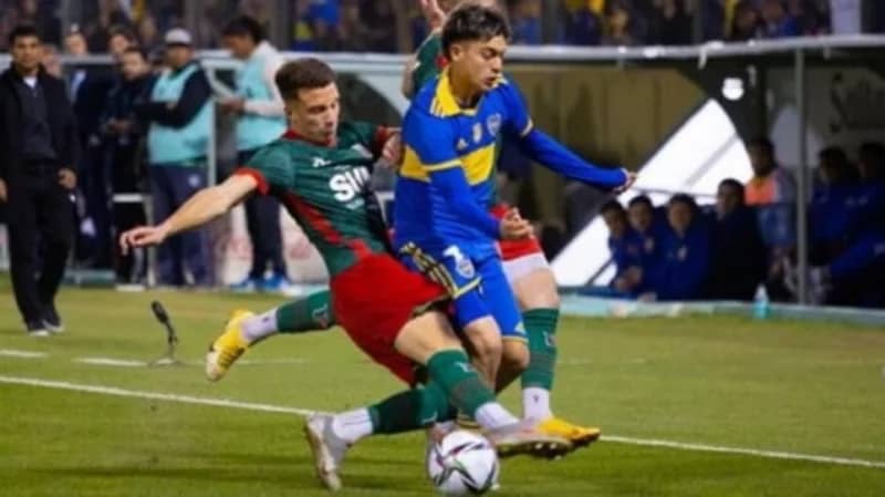 فتح تحقيق بشأن علاقة طرد لاعب أغروبيكاريو بالمراهنات