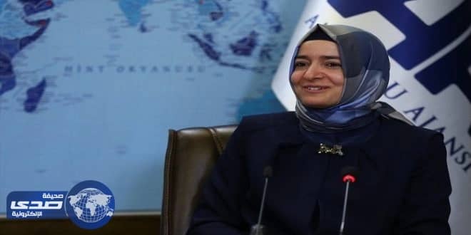 هولندا تحتجز وزيرة الشؤون العائلية والاجتماعية التركية في روتردام