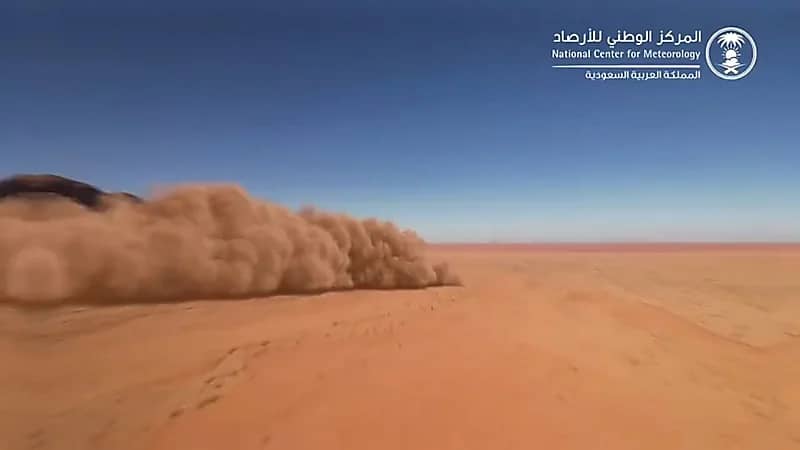 بالفيديو.. "الأرصاد" يوضح كيف تنشأ العواصف الغبارية