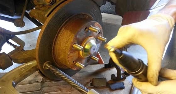 5 أسباب للصوت المزعج من مكابح السيارة