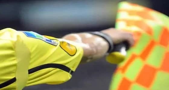 فضائح الحكام في الساحرة المستديرة.. أبرزهم تسببت في هبوط اليوفي