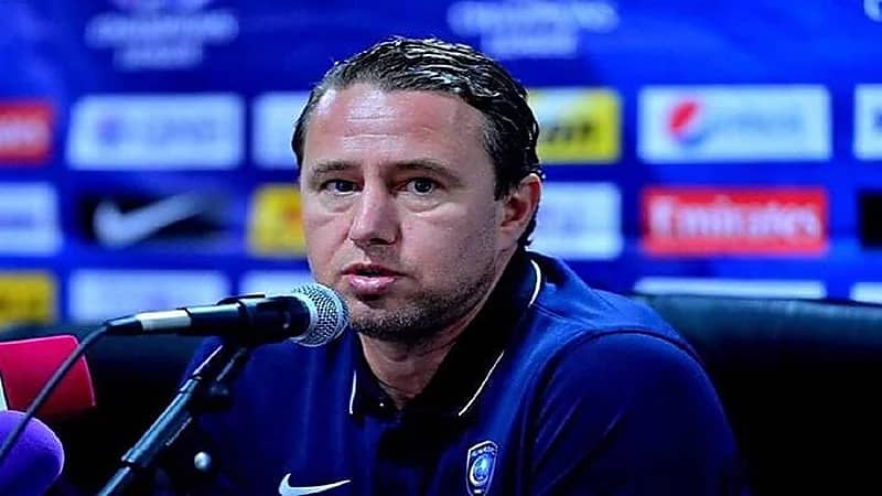 الأهلي يتعاقد مع الروماني "ريجيكامب"