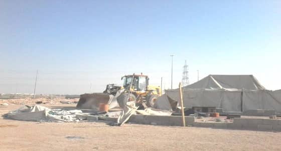 بالصور.. إزالة 61 مخيما مخالفا بالنسيم