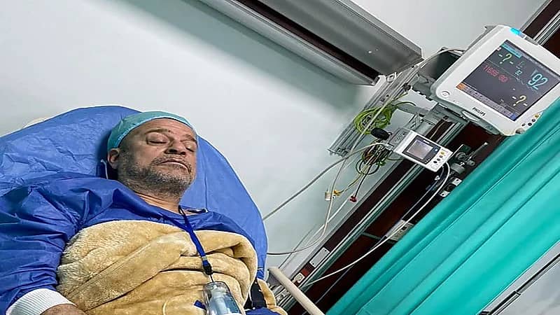 شريف منير يجرى عملية جراحية