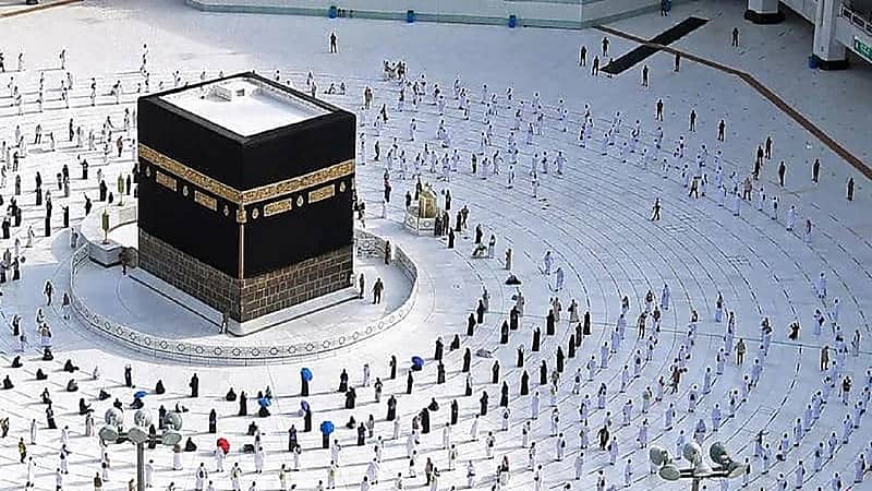"الحج والعمرة" تحدد 4 ممنوعات على الحجاج