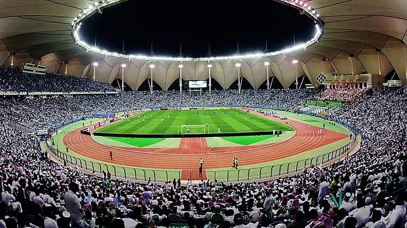 استاد الملك فهد يحتضن ديربي الهلال والنصر قبل إغلاقه في نوفمبر المقبل