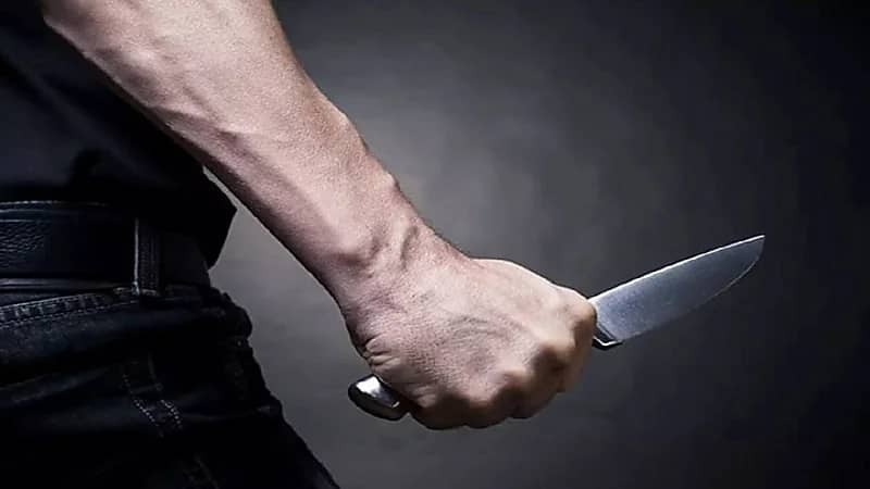 علاقة آثمة تنتهي بقتل العشيق بـ 25 طعنة