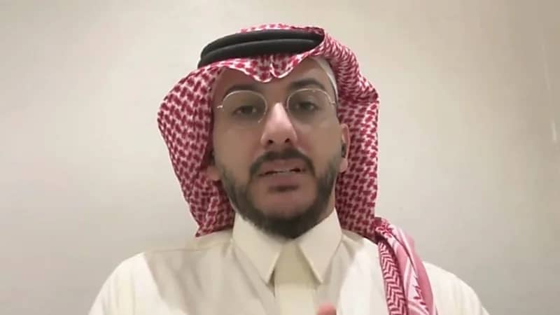 مستشار قانوني: مشاهير السوشيال شركاء في الإعلان المخالف قانونيا .. فيديو