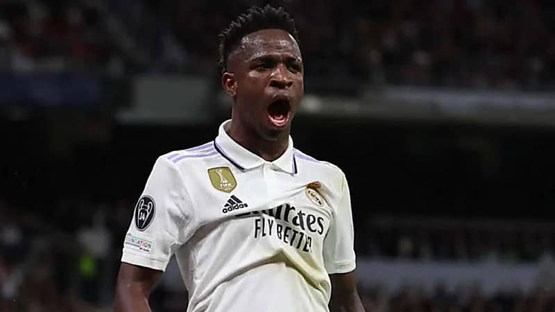 جماهير ريال مدريد تطلق صافرات الاستهجان ضد فينيسيوس