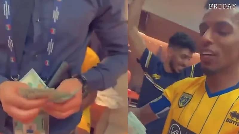 شاهد..مدرب التعاون يُقدم مبلغ مالي لمدافع الفريق