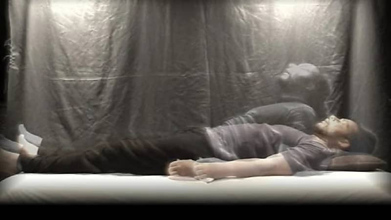 طبيب مخضرم يكشف أسرار عجيبه لـ "تجربة الاقتراب من الموت"