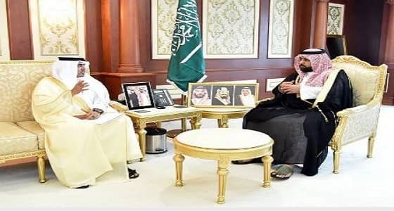 أمير منطقة جازان بالنيابة يستقبل أمين عام جائزة التفوق والإبداع