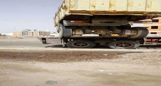 رفع 1534 سيارة وهيكل تالف خلال الربع الأول من العام بالمدينة